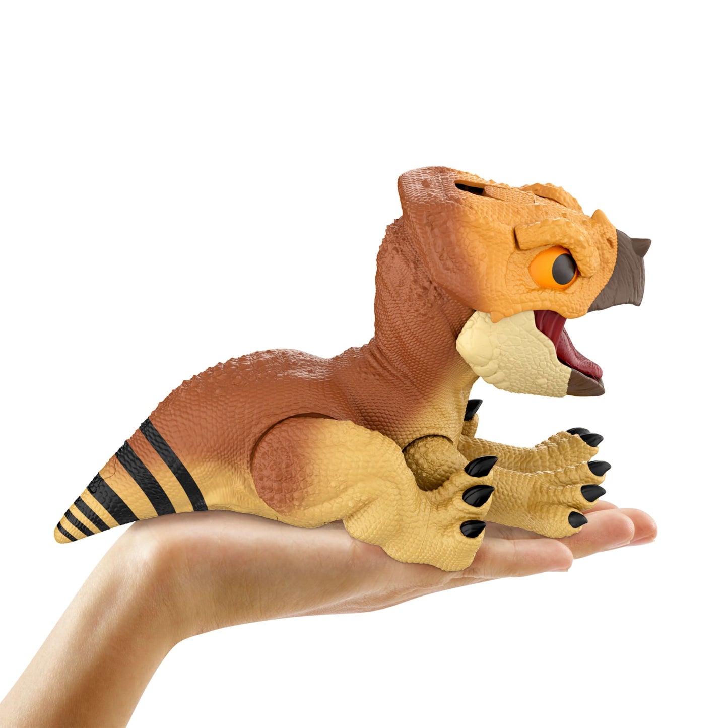 Jurassic World Rebirth Primal Protector Aquilops Dolores interactive Dinosaur Toy, Attack & Sounds